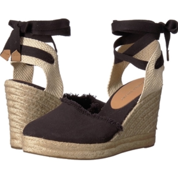 Ivanka Trump Shoes - NEW IVANKA TRUMP Lara Platform Ankle Wrap Wedges 9